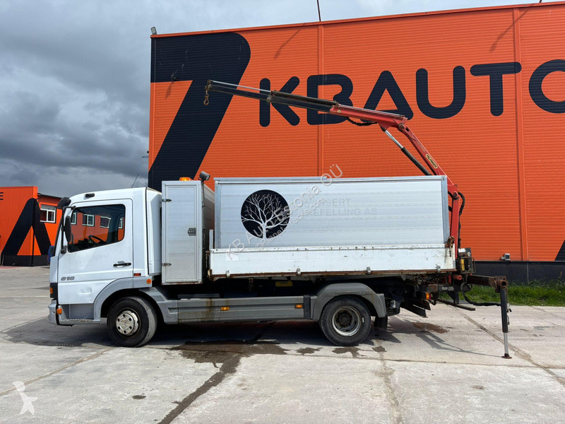 Camion Mercedes 818 4x2 PK 2900 / BOX L=3823