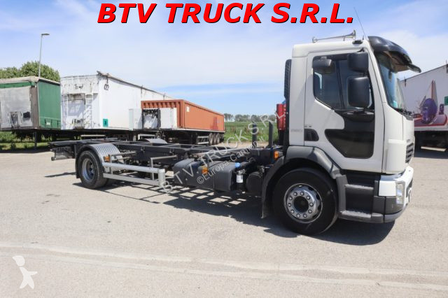 شاحنة Volvo FL