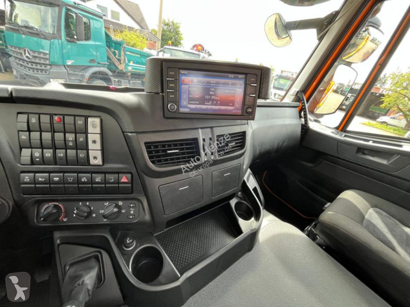 شاحنة Iveco TRACKER AD380T P 500 3-Achs Kipper...