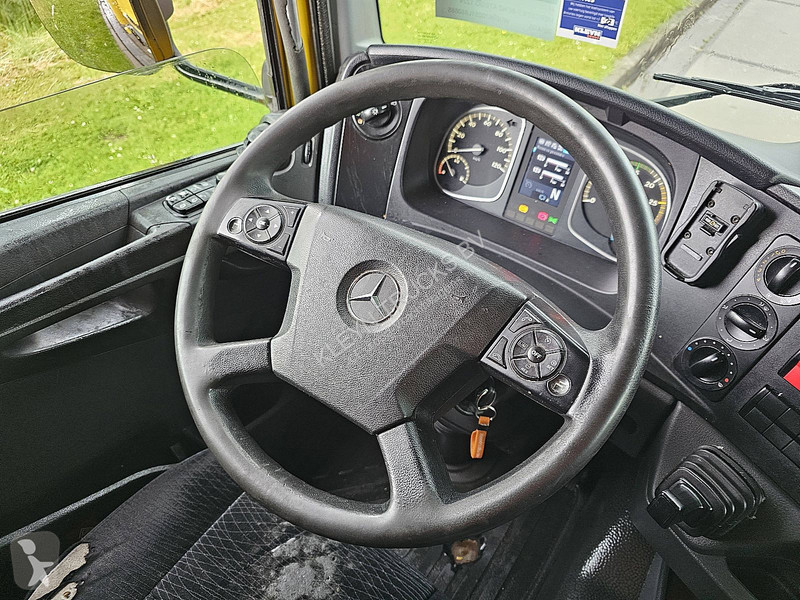 شاحنة Mercedes ATEGO 1224 AIRCO 6 CYL. LIFT