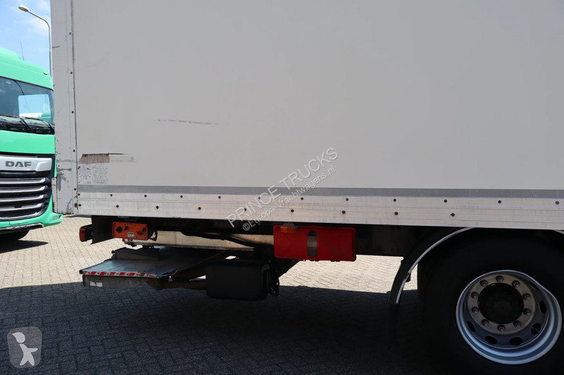 شاحنة Renault D19 W