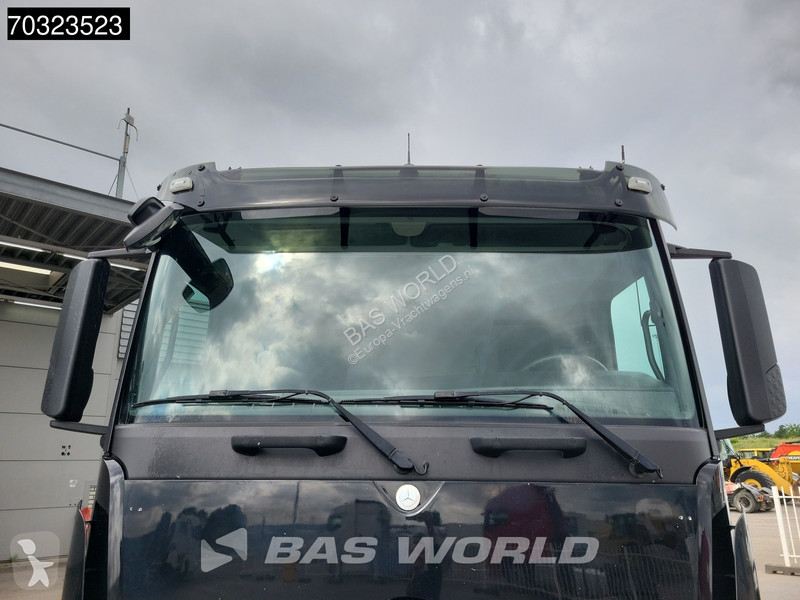 Camion Mercedes 3253 8X4 HIAB XR24ZL59...