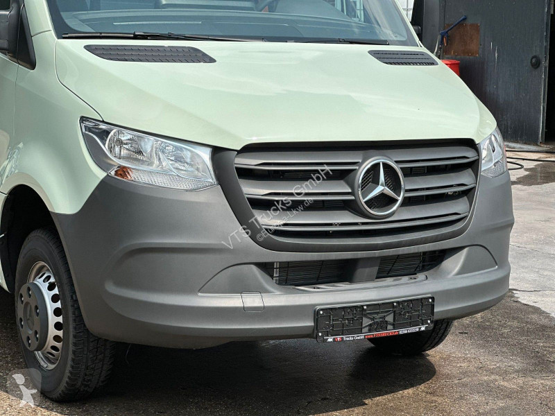 Lastbil Mercedes 519 CDI CAZOO...