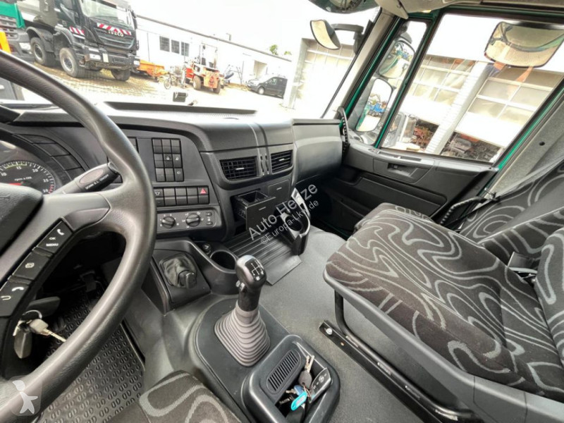 شاحنة Iveco TRACKER AD 190T36 W 2-Achs...