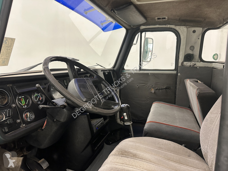 شاحنة Volvo NL12 - 6x4