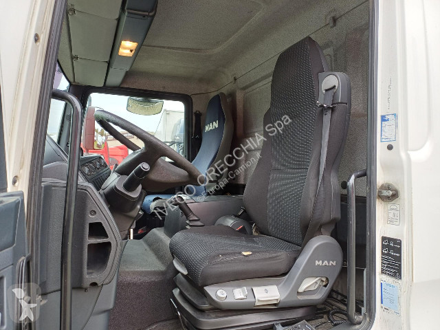Camion MAN TGL 12.250
