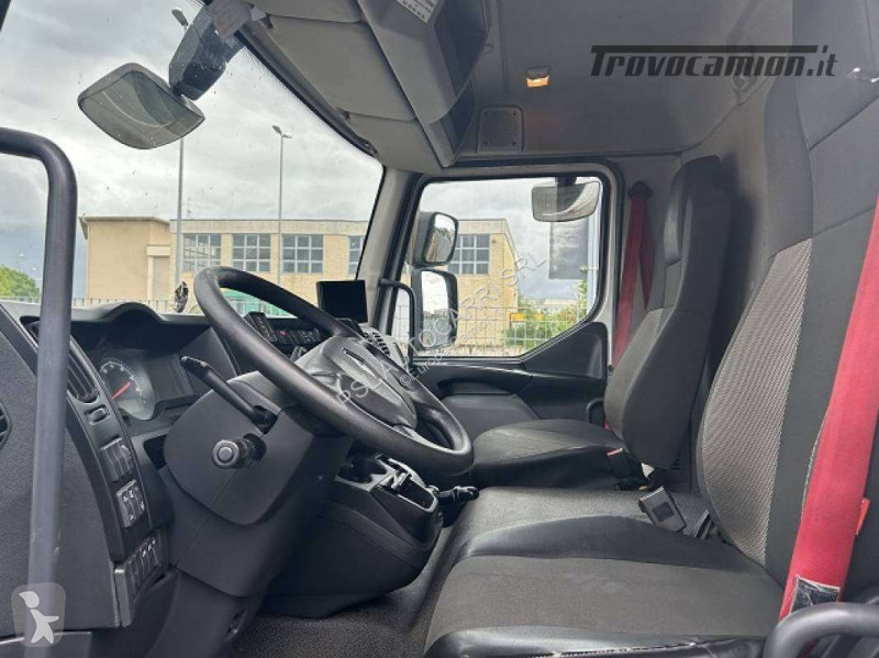 شاحنة Renault D16-240