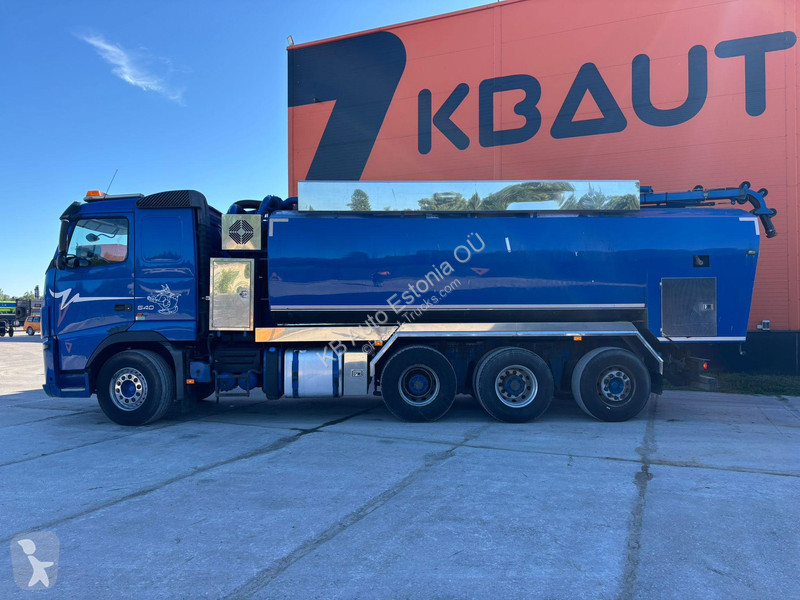 شاحنة Volvo 540 8x4*4 KORP&SON tank 9000 l +...