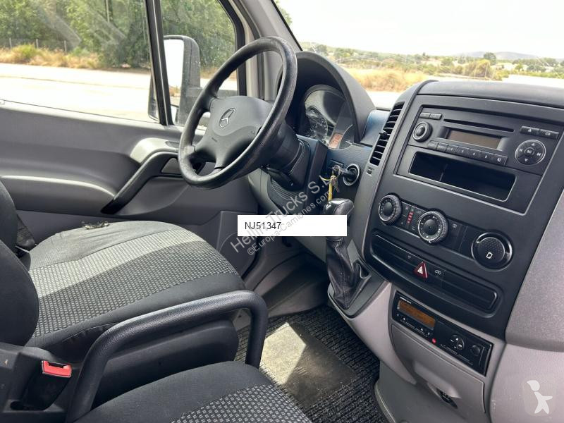 شاحنة Mercedes sprinter 515