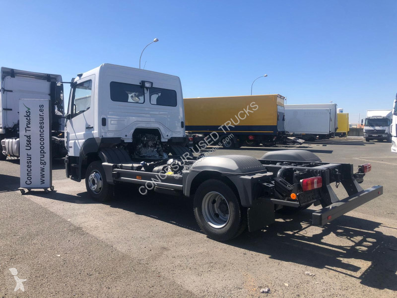 شاحنة Mercedes  1021 K CHASIS
