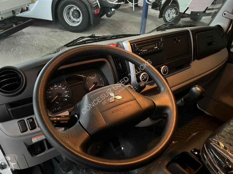 شاحنة Mitsubishi Fuso  3S13