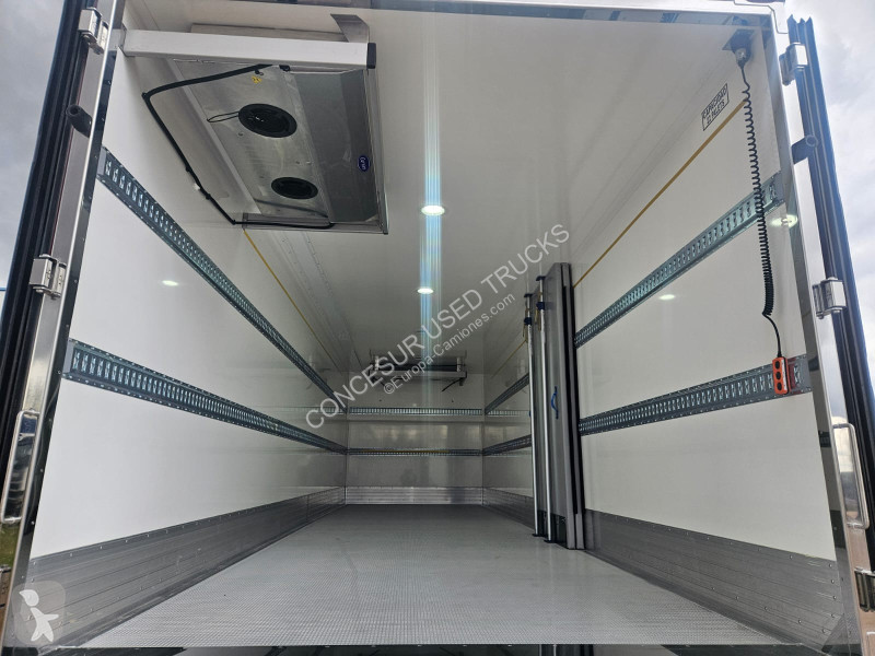 Mercedes  1832 L Frigorífico truck