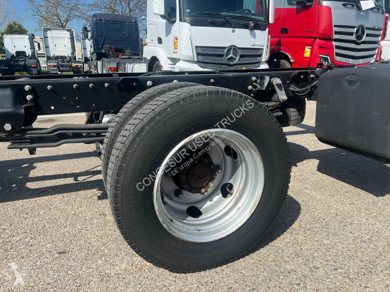 شاحنة Renault D 7,5 L4 CCM 180E6