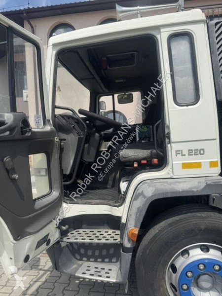 Ciężarówka Volvo FL 260