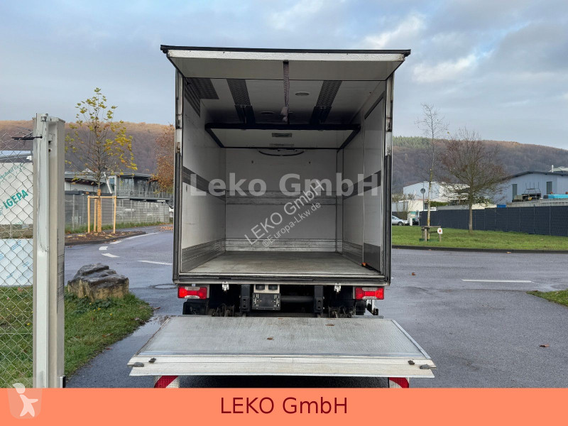 شاحنة Iveco 70C17 Mit Carrier Xr 500