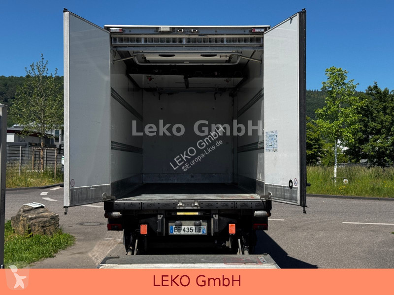 شاحنة Mercedes 1021 Mit Carrier Sp 1150Mt