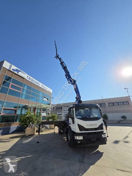 شاحنة Iveco 180E32