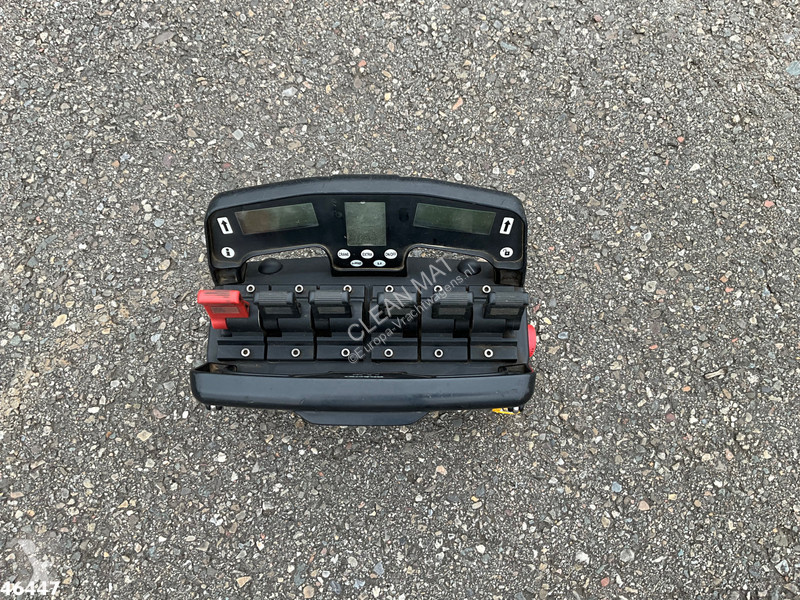 Camion Mercedes 3251 8x4 Euro 6 HIab 28...