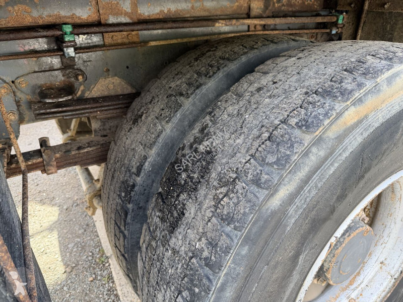 شاحنة Renault 370