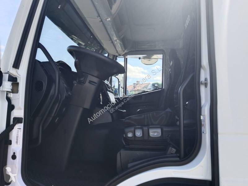 شاحنة Iveco