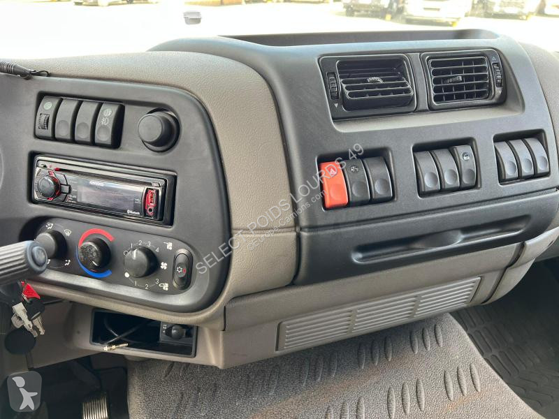 شاحنة DAF 220
