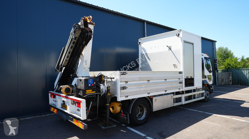 شاحنة Volvo 280 open box truck with HMF 1320...