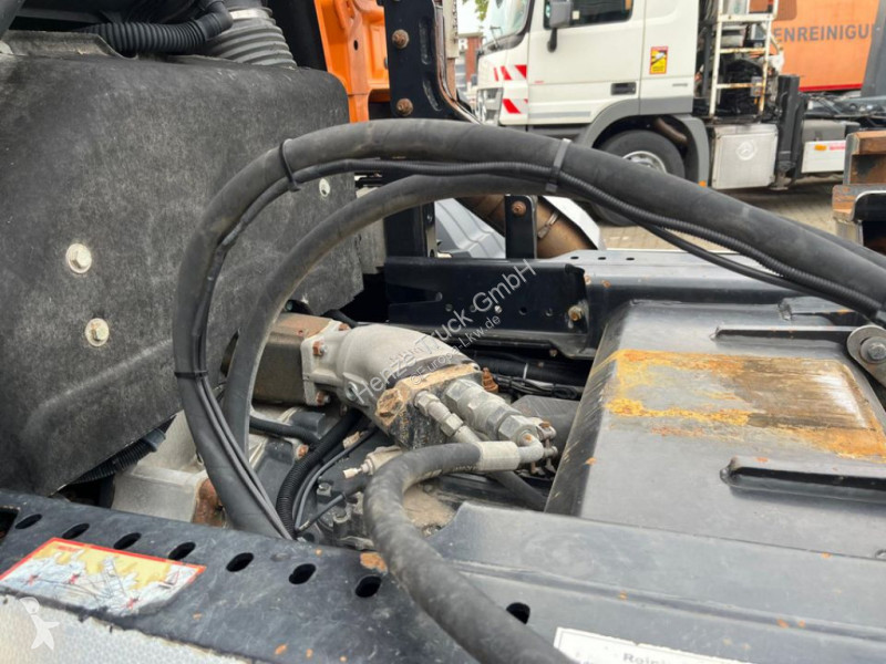 Camión MAN TG-S 26.500 6x6H Abrollkipper Hiab...