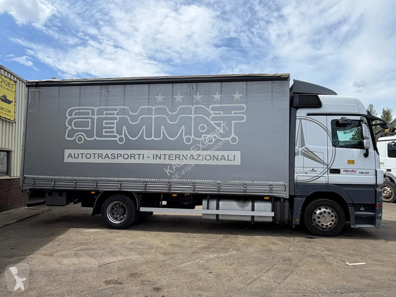 شاحنة Mercedes 1836 MP3 - Box Truck - 6...