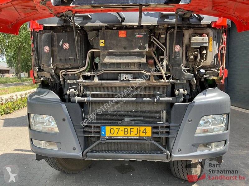 Lastbil MAN 10x8 bladvering, handgeschakeld met...