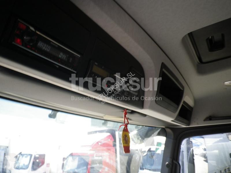 شاحنة Mercedes  MERCEDES ANTOS REMOLCADOR
