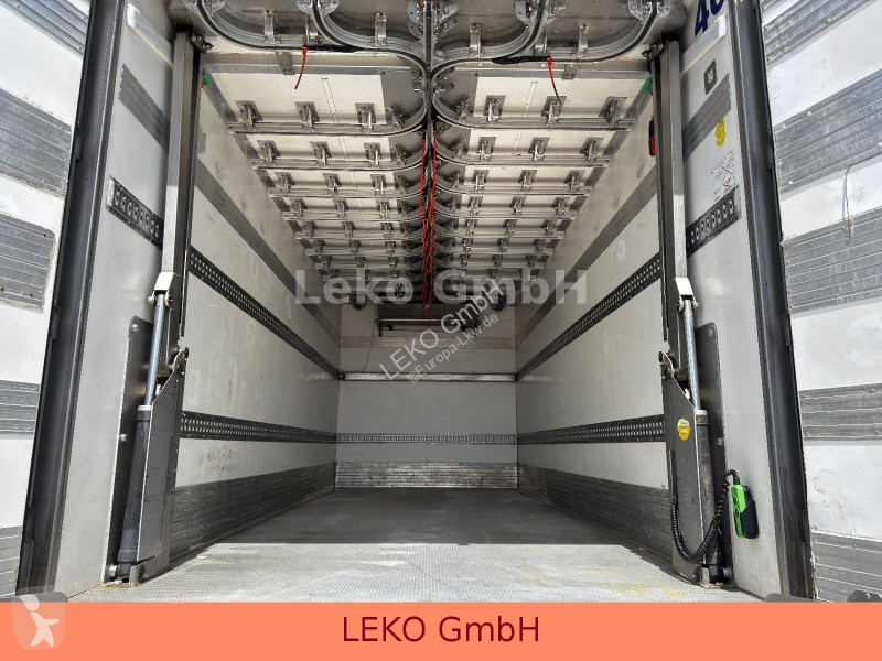 شاحنة DAF 210 FA  Fleischhacken ( MEAT )3Stück