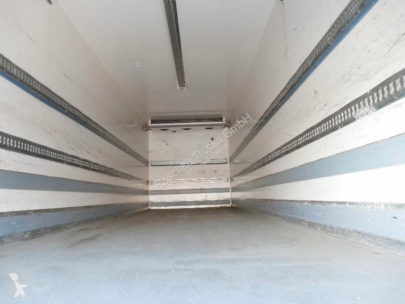 شاحنة Renault Renault D Wide *CNG* 6x2 Chereau...