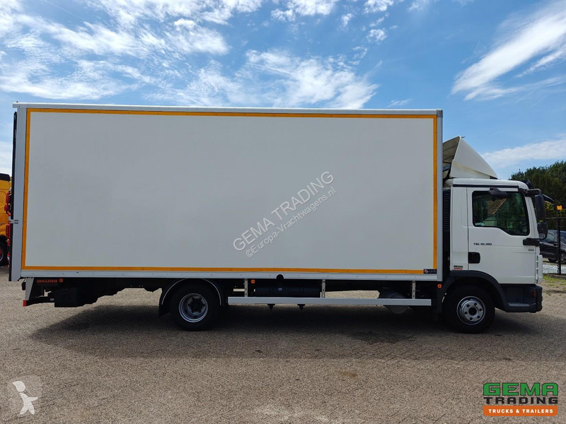 شاحنة MAN 10.180 4x2 DayCab Euro5 - Enclosed...