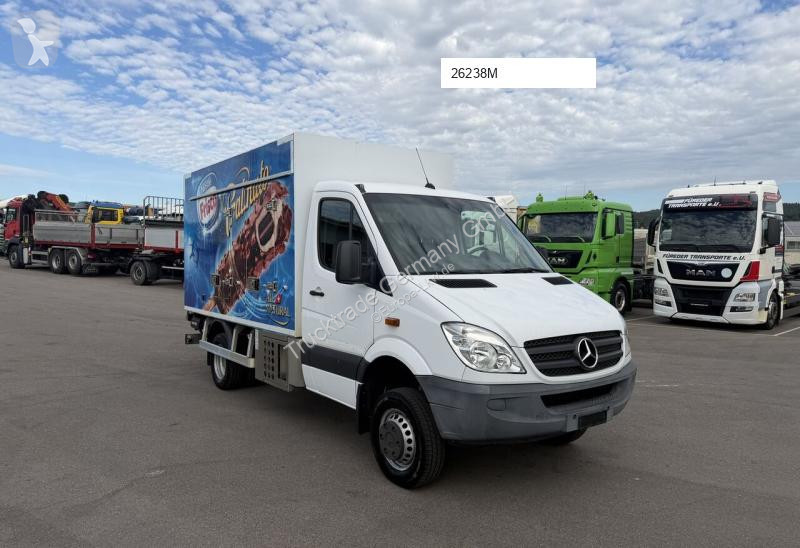 شاحنة Mercedes 516 CDI