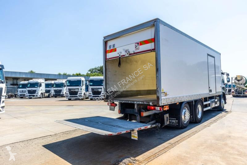 شاحنة Renault  D26.320-6x2+DHOLLANDIA 2T.
