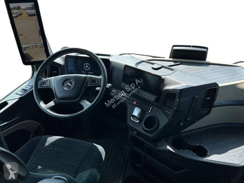 شاحنة Mercedes ACTROS