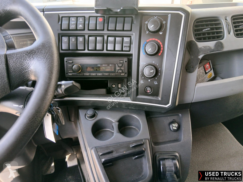 Vrachtwagen Renault D Cab 2.1