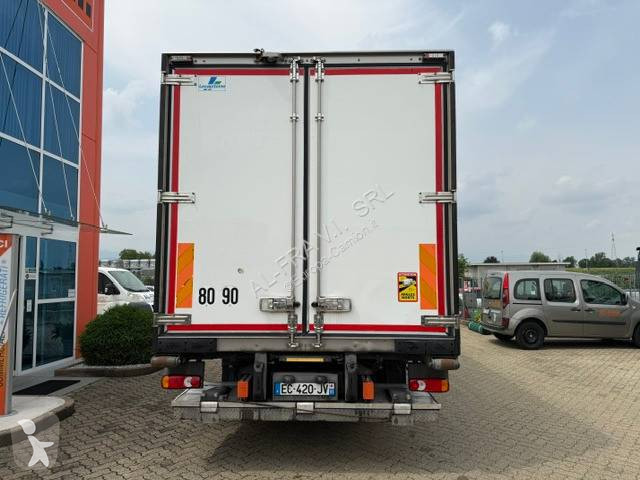 شاحنة Iveco