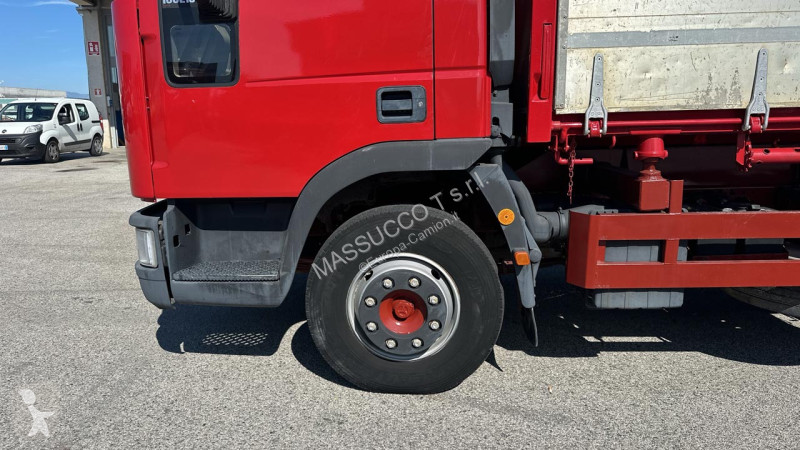 Camion Iveco 100E18 4X2