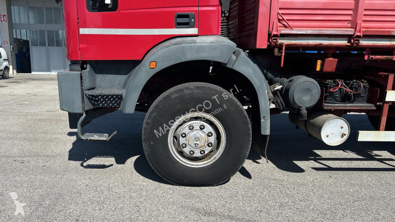 شاحنة Iveco 100E21 4X4