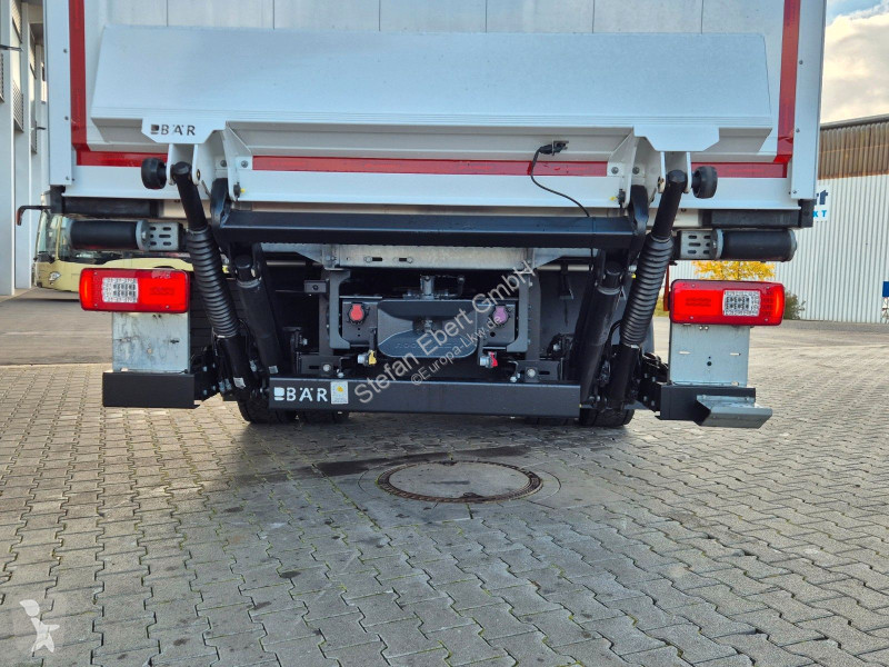 شاحنة Iveco AD190S40/FP Lamberet Mitsubishi LBW...