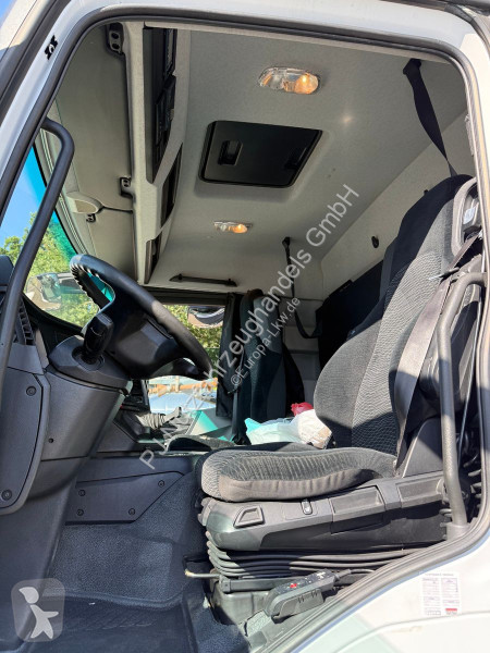 شاحنة Mercedes 1833