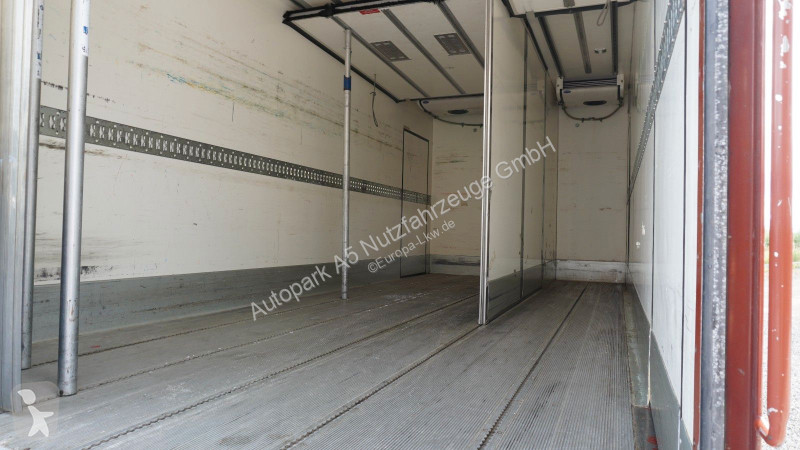 Camion Mercedes 1221 Kühlkoffer 3-Kammer...