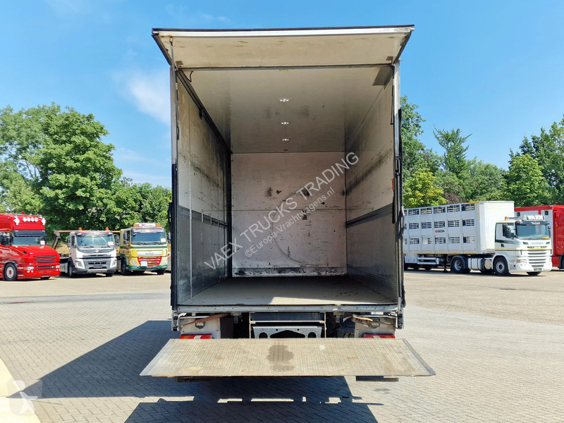 شاحنة Mercedes 1223 4x2 Box with sidedoors -...