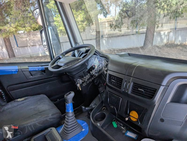شاحنة Iveco