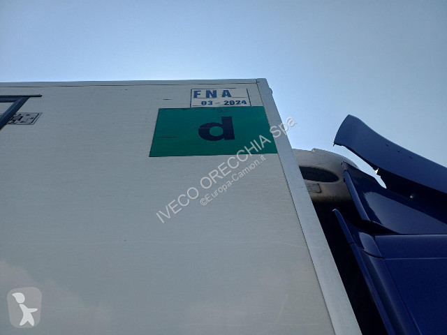 شاحنة Volvo FM9