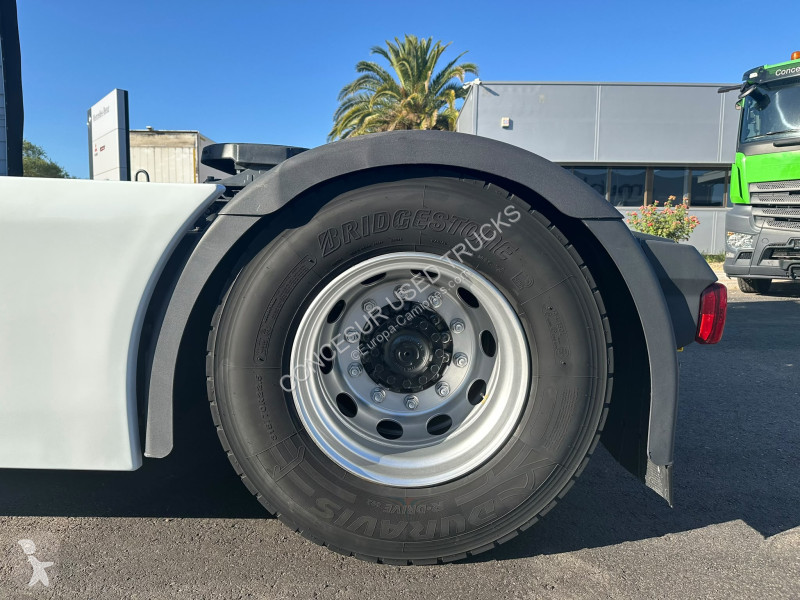 شاحنة Iveco S-Way AS440STP