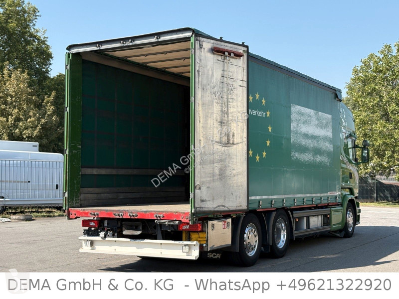 Camión Scania...