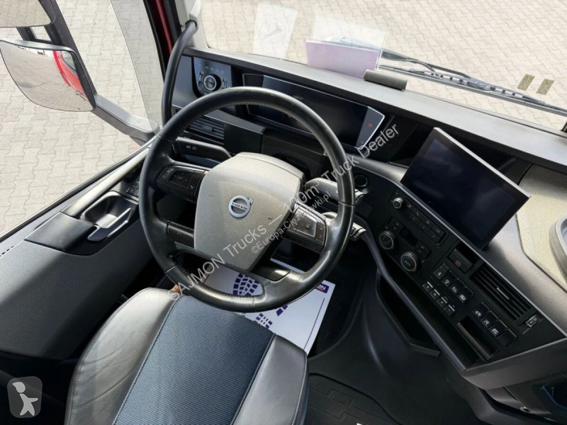 شاحنة Volvo 420 / PRZESTRZENNY 60M3 / 7,75 M /...