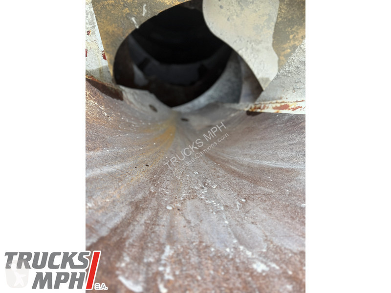 Betonárske zariadenie Volvo 500 *syst mixte...